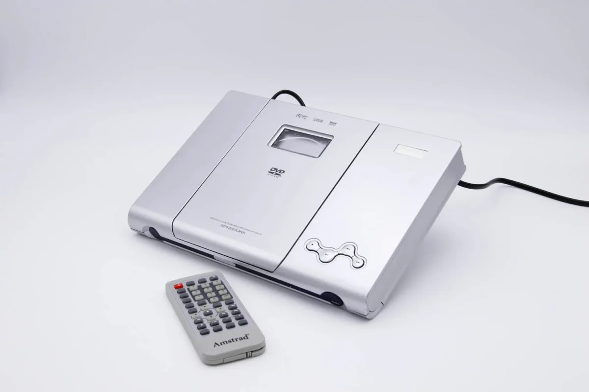 Leitor DVDs pequeno Amstrad