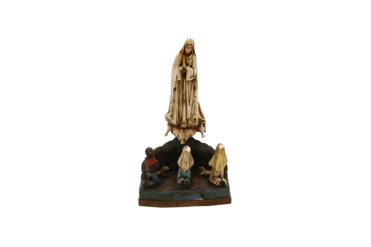 Figura de Nossa Senhora Amarela